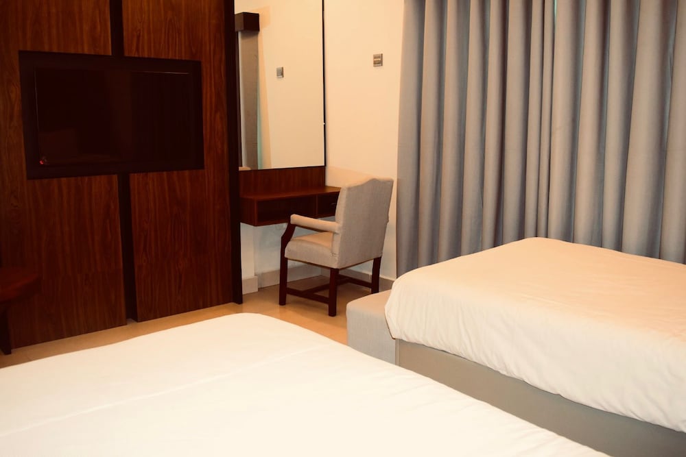 Sunset Suites Karachi 8/16