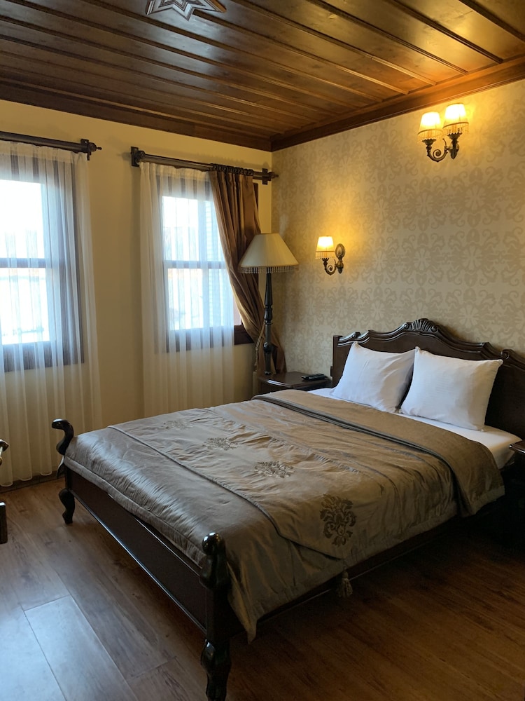Centauera Boutiqe Hotel 10/76