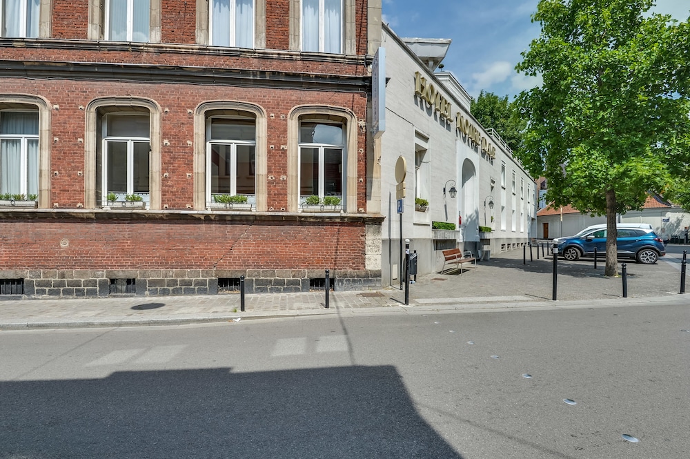 HOTEL NOTRE DAME 41/47