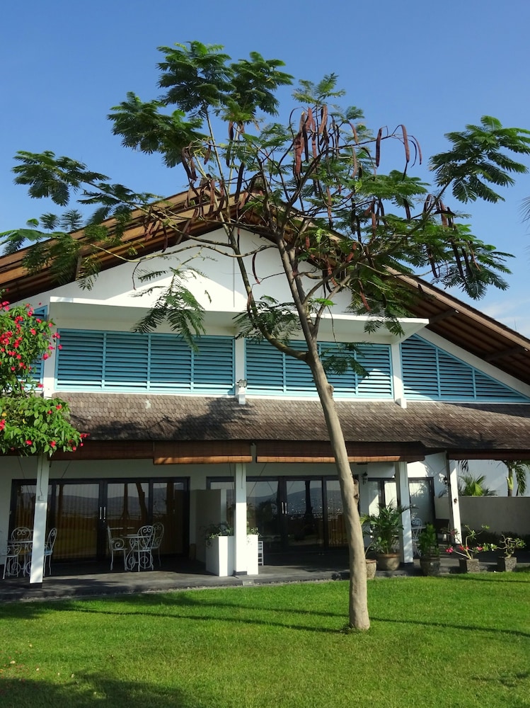 Mayo Resort 4/78