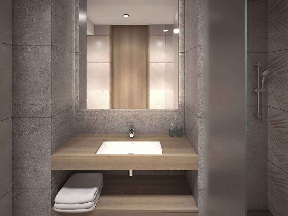 جناح جونيور بسرير كينج مع أريكة، Mercure Sofia City 6/8