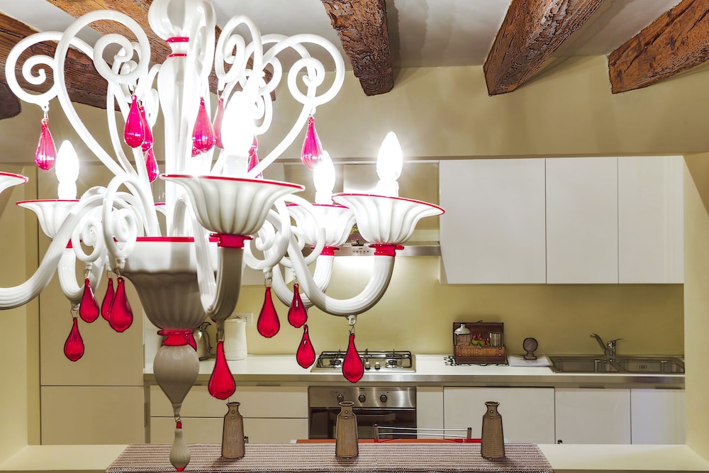 Venice Dream House Figaro 5/9