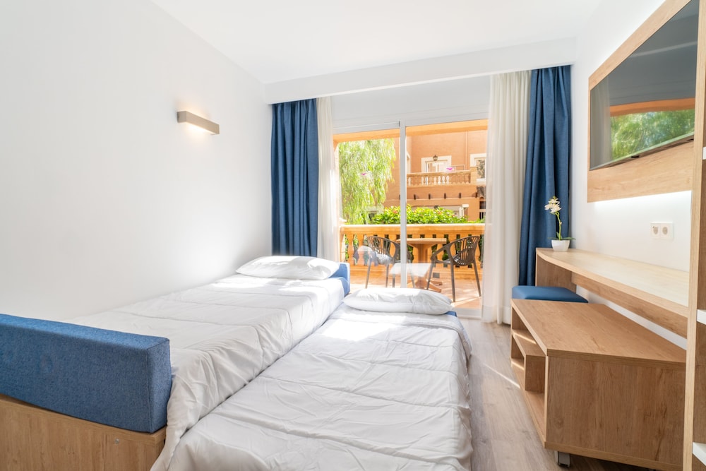 Ciudad Laurel Aparthotel 85/129