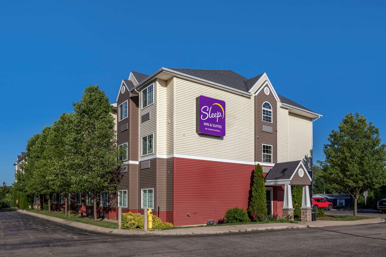 Sleep Inn and Suites Kalamazoo, MI 4/36