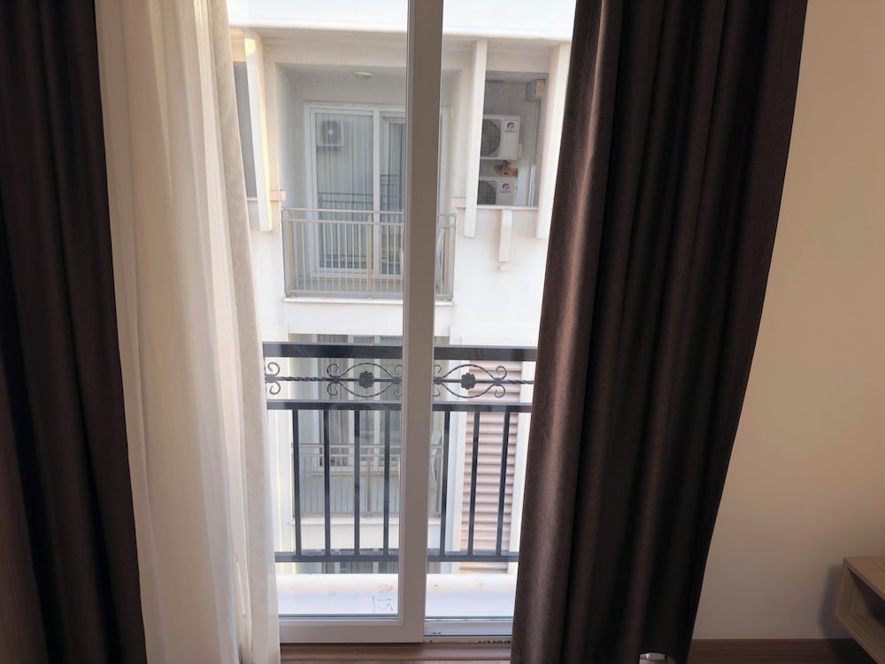 Hotel Mandalin 24/50