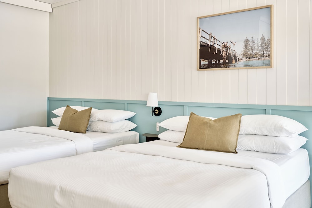 Brunswick Chalet 26/70