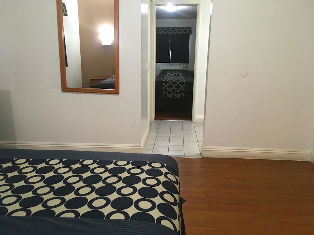 Americas Best Value Inn Beaumont 13/20