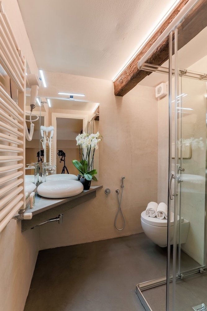 Relais Tosinghi 50/50