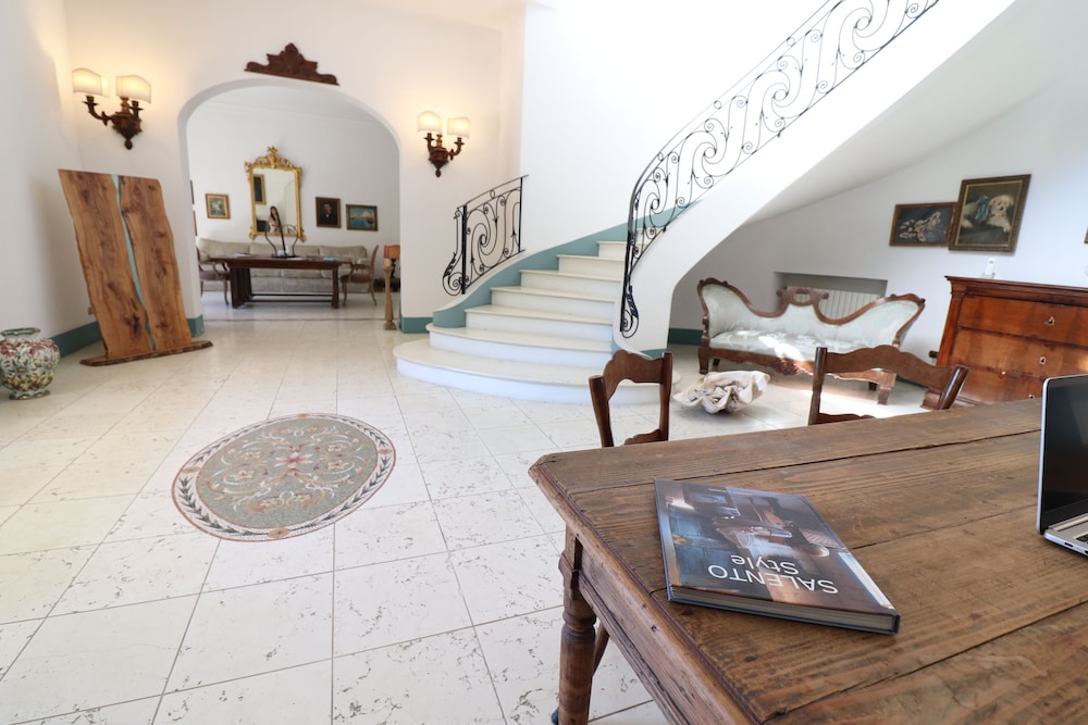 Relais Delle Rose Bed And Breakfast 82/84