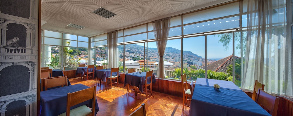 Monte Carlo 27/50