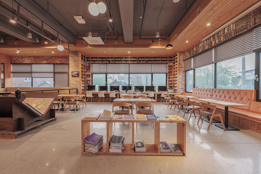 Jeonju YeongHwa Hotel 30/50