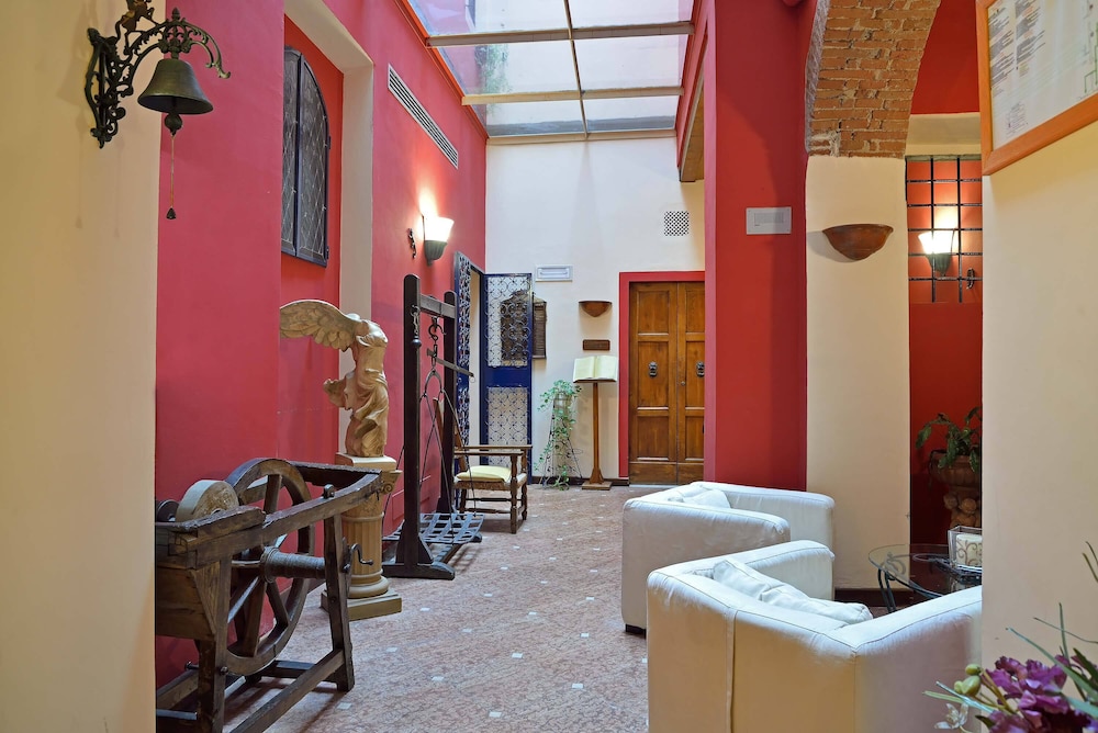 Hotel Porta Faenza 59/87