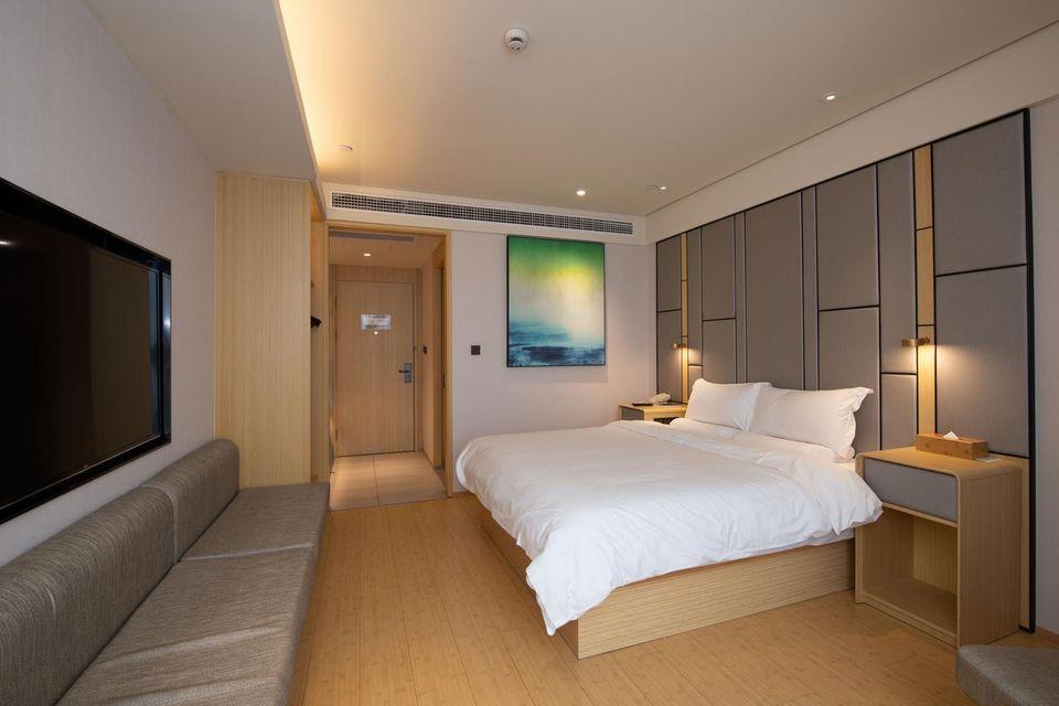 Superior, Queen Bed