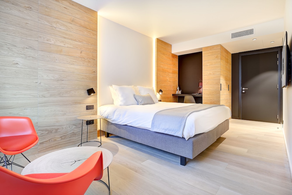 R hotel experiences 22/58