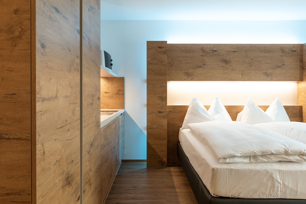 Jet Hotel Zurich Airport 12/45
