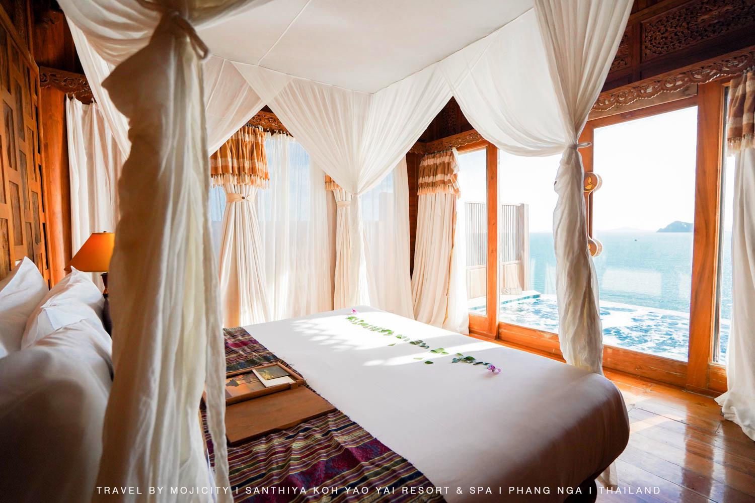Villa, King Bed, Ocean View, Sofa, with Pool