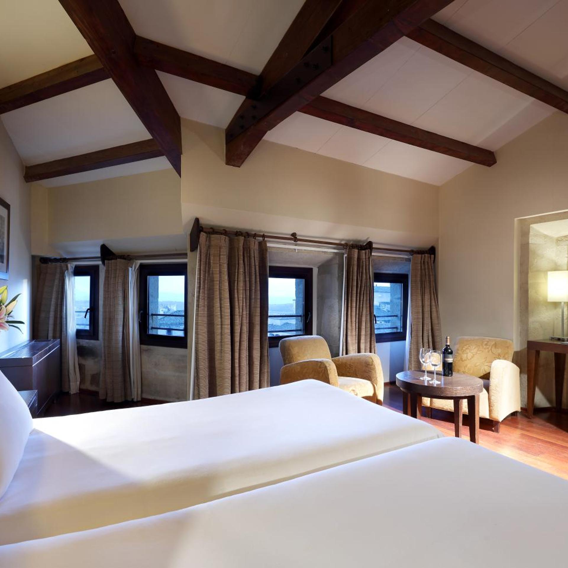 Standard, Twin Beds