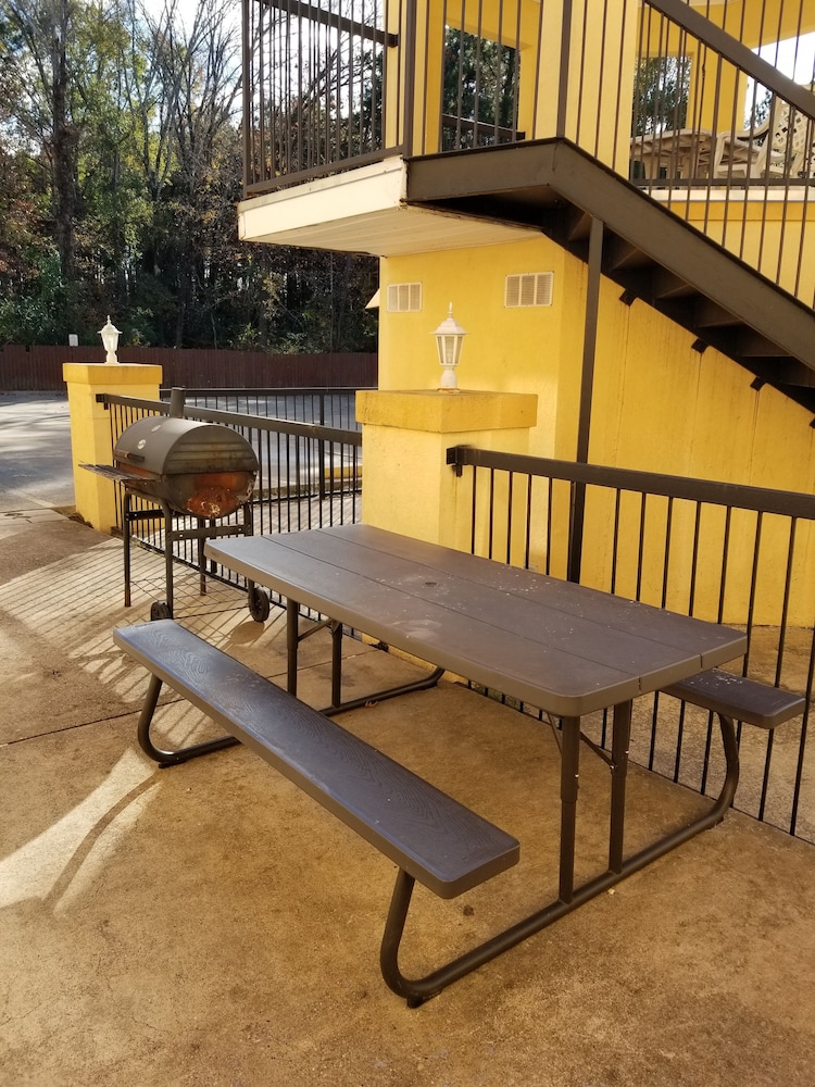 Quality Inn & Suites Kilgore-Longview 41/60