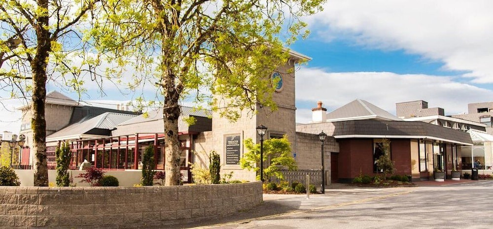 Treacy Apos S West County Conference Amp Leisure Centre 4/50