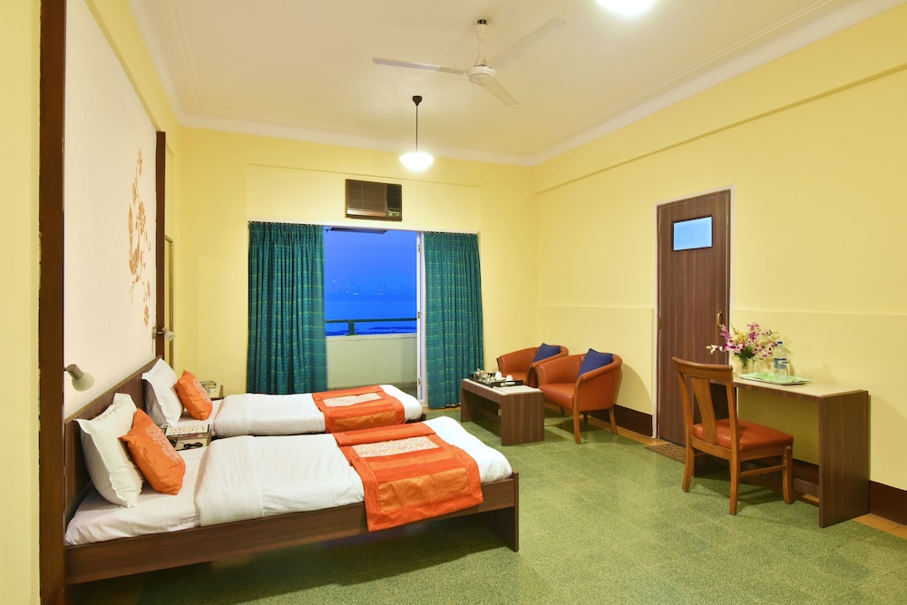 Sea Green Hotel 15/50