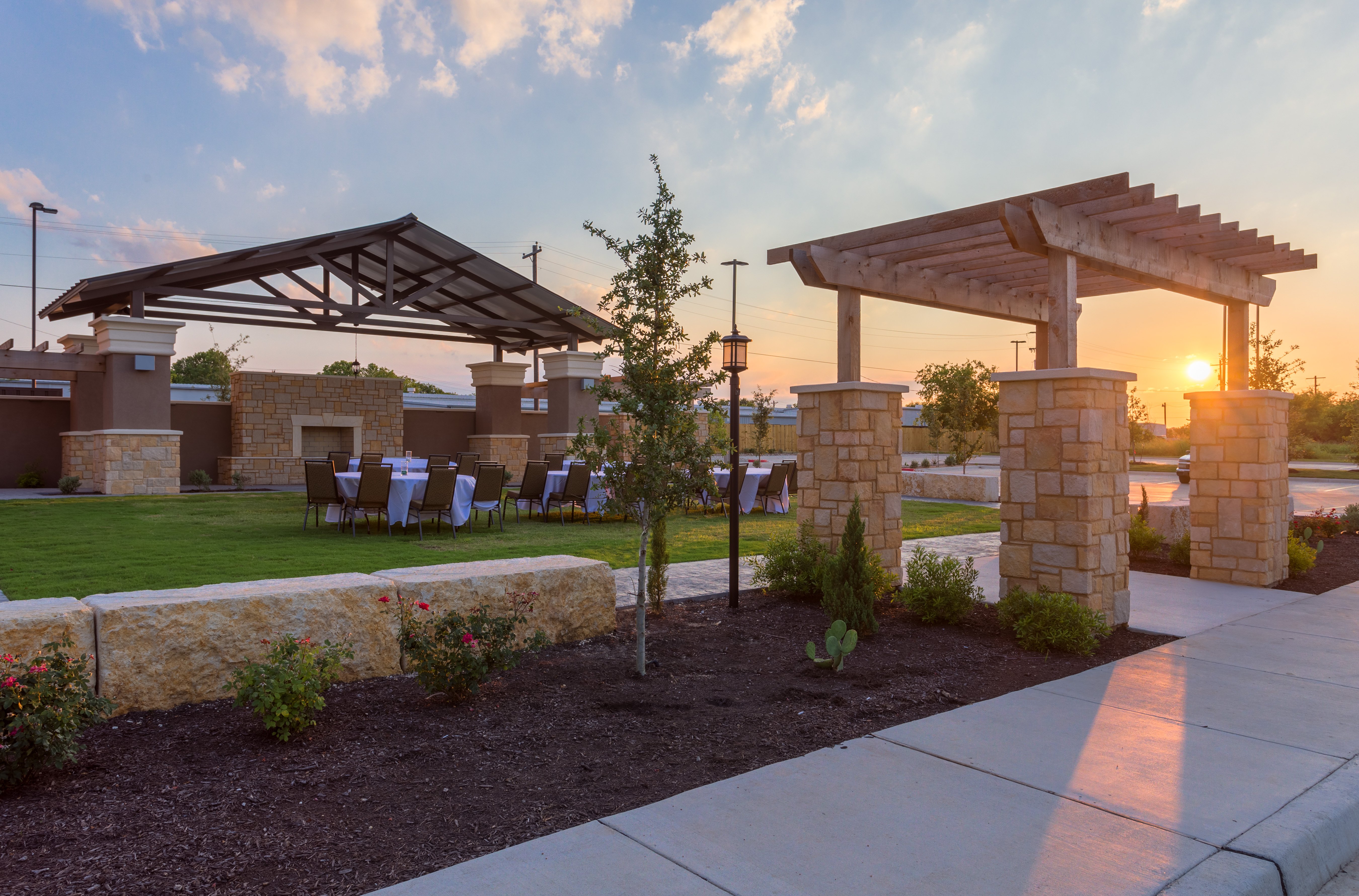 Holiday Inn San Marcos 58/59