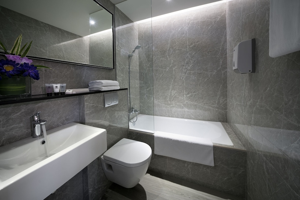 Hotel Classic By Venue 43/47