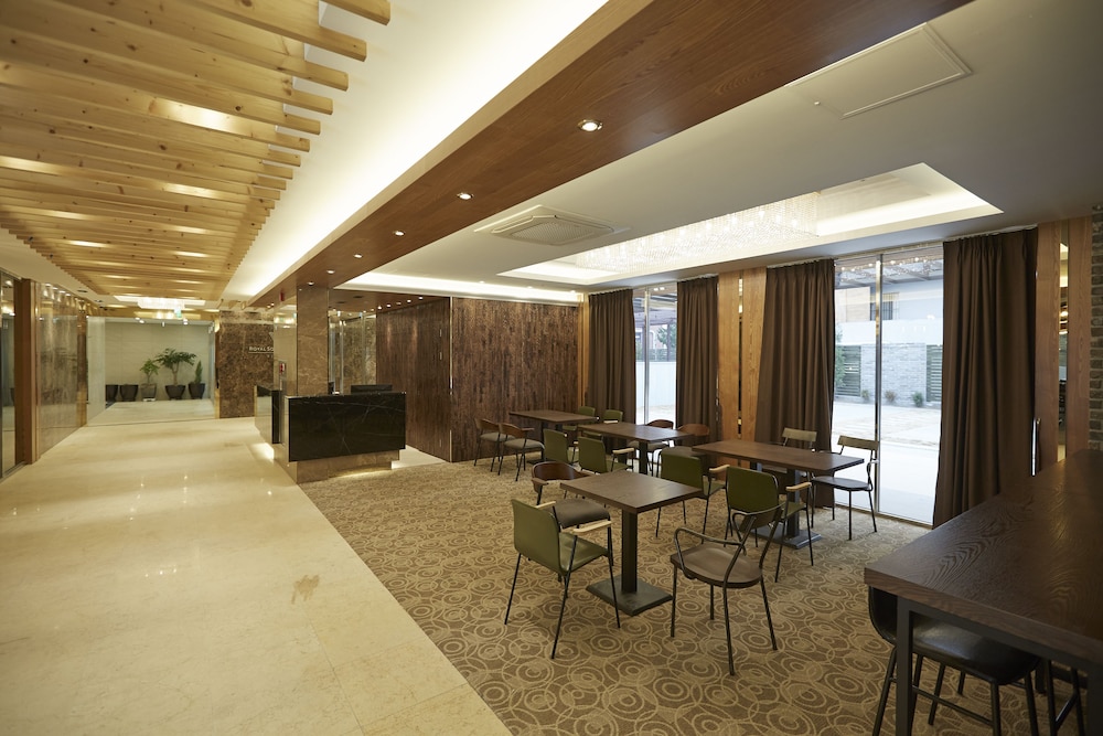 Royal Square Hotel Seoul 35/52