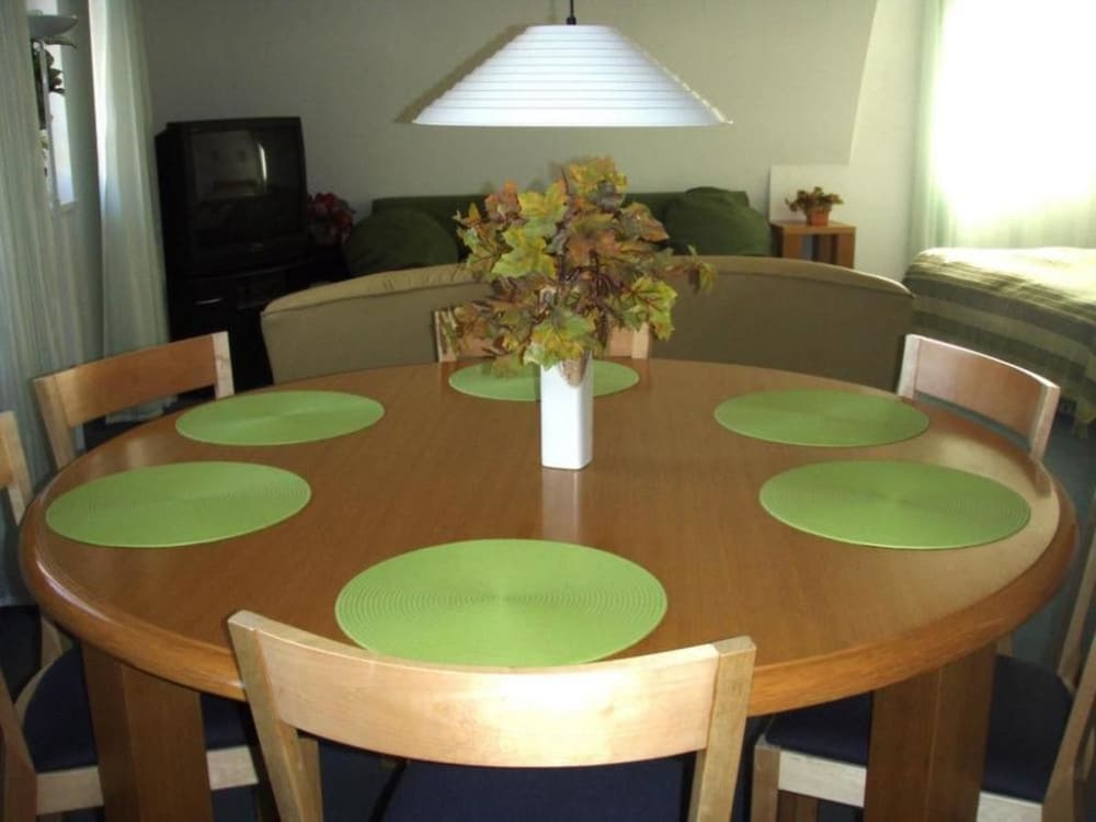 Apartments Holiday Pec 20/28