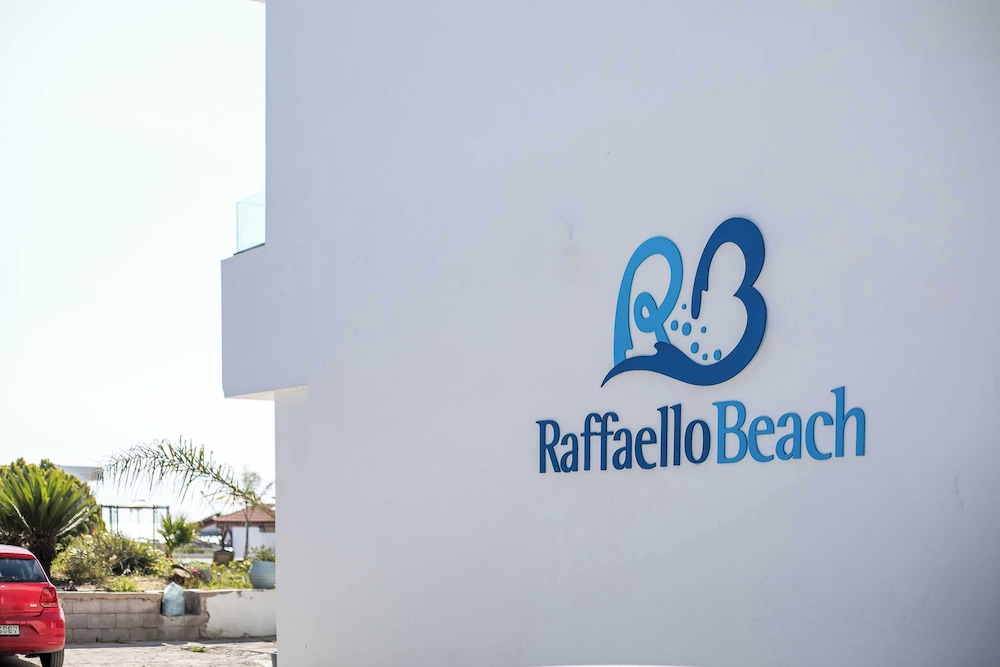 Raffaello Beach 7/91