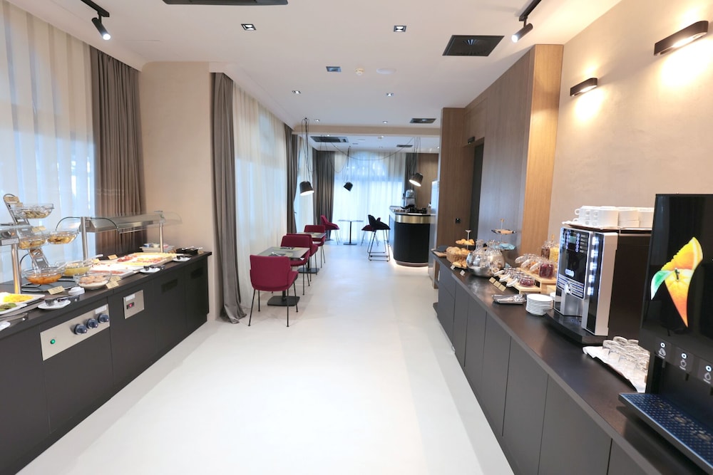 Hotel Milenij 26/38