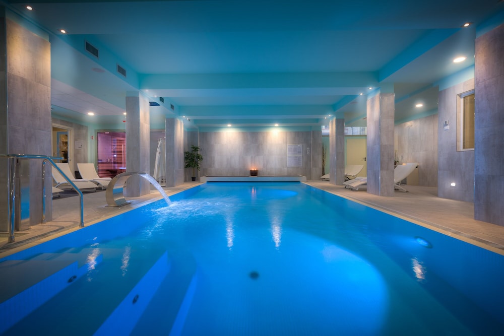 Forte16 View and Spa 40/70