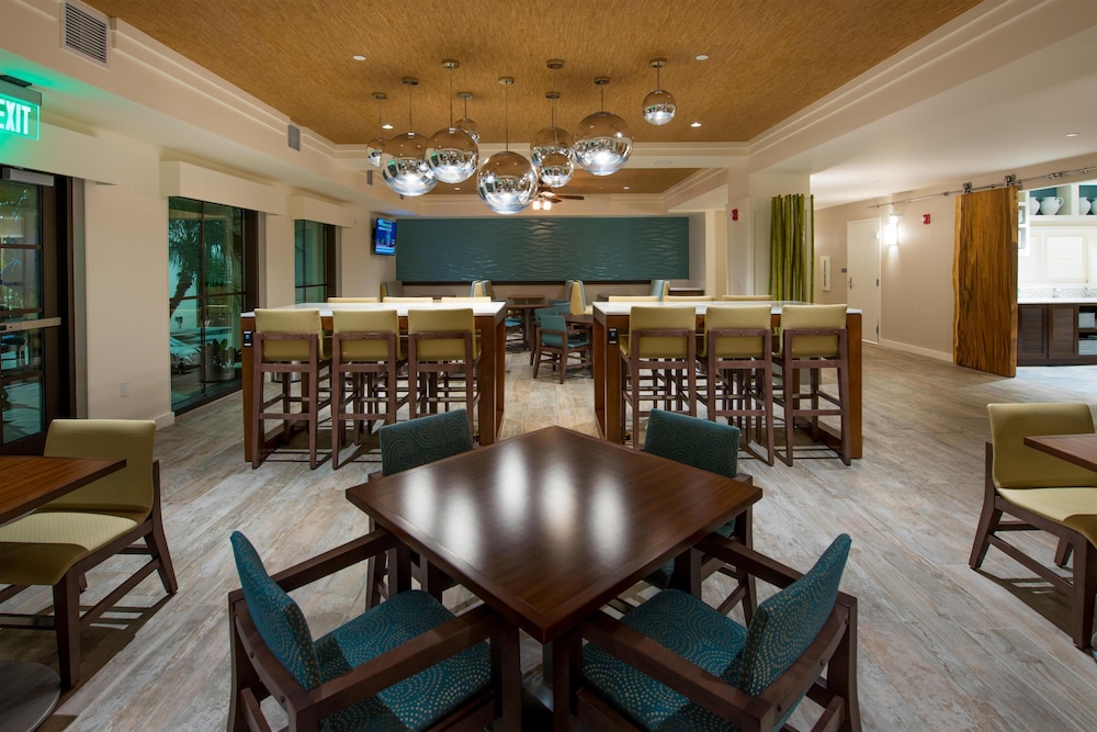 HYATT HOUSE NAPLES/5TH AVENUE 55/75