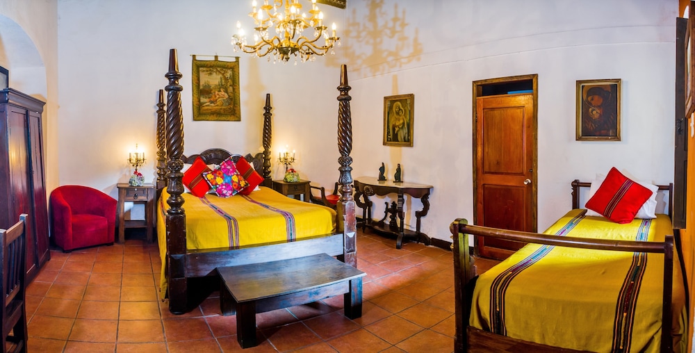 Hotel Casa Antigua 24/50