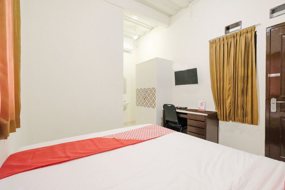 Super OYO Collection O 2383 Andongkoe 64 Salatiga 12/35