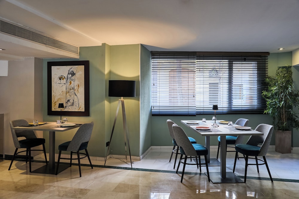 Catalonia Atenas Hotel 62/71