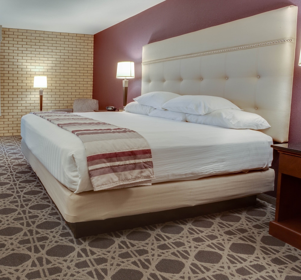 Room, King Bed, Hot Tub