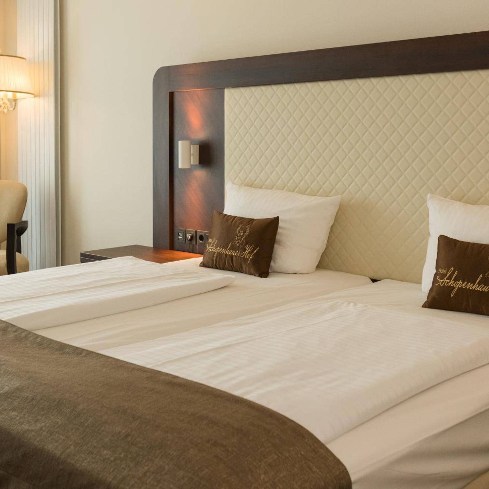 Room, Double or Twin Bed