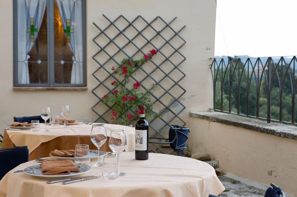 VIlla San Lucchese 43/56
