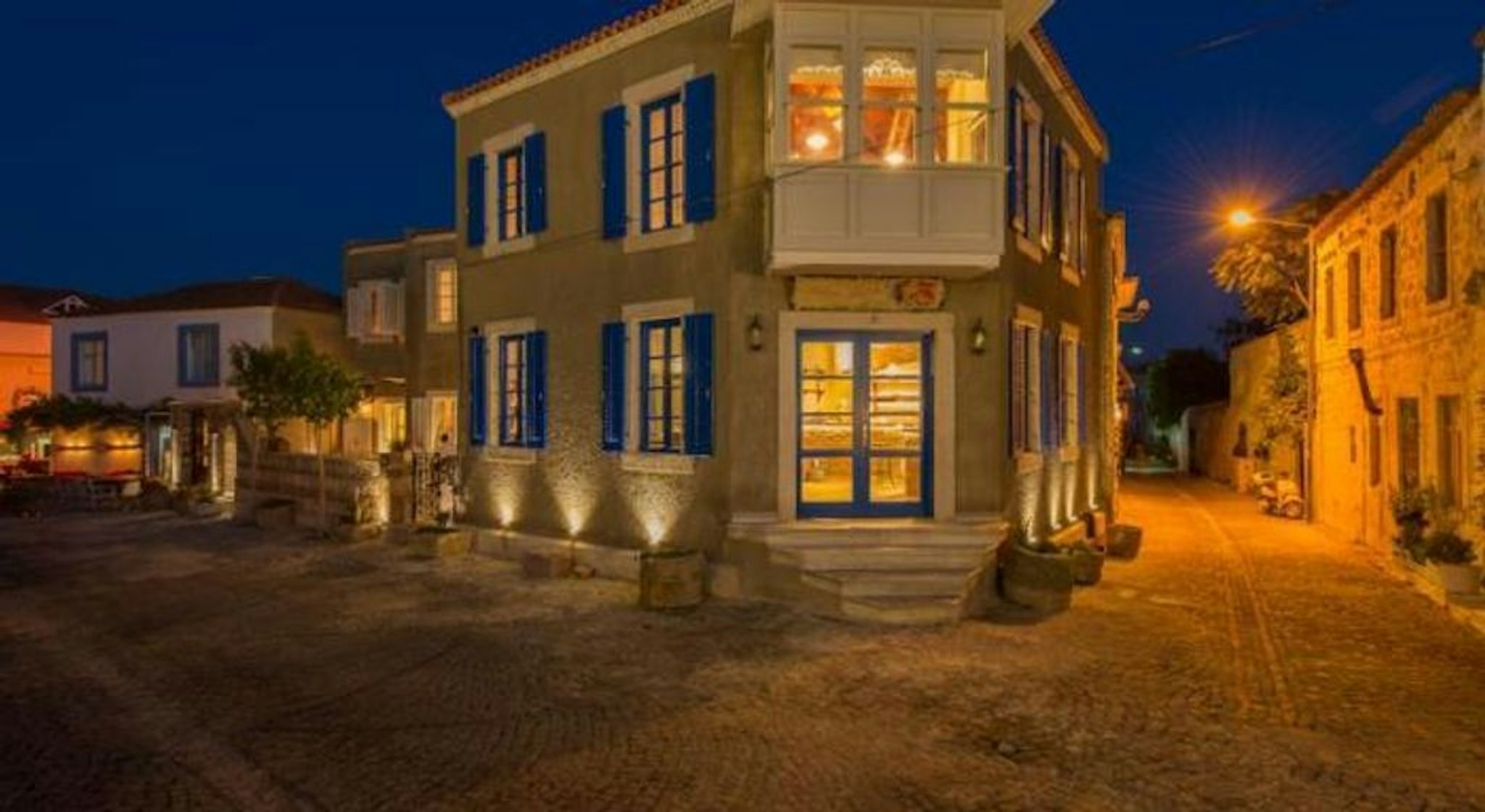 Alacati Kostem Hotel 28/29
