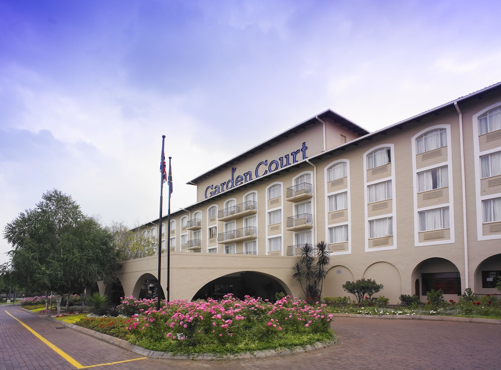 Garden Court Or Tambo International Airport 45/50