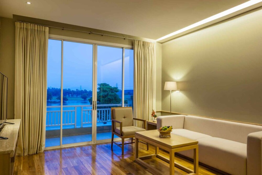 Pattana Golf Club And Resort 12/50