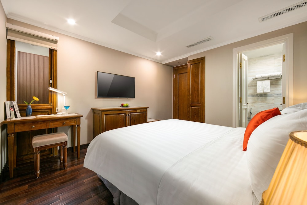 Dal Vostro Hotel and Spa 12/27