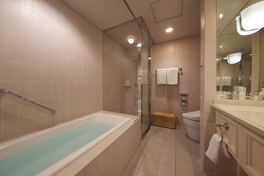 Sendai Royal Park Hotel 36/75