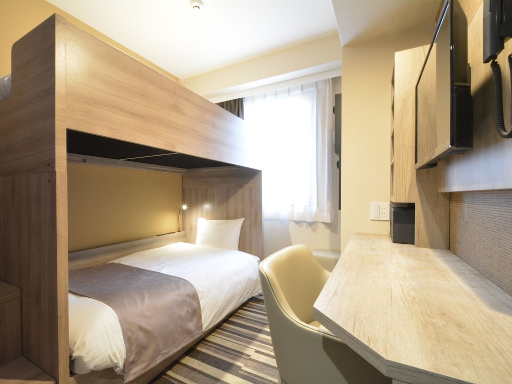 ROOM, BUNK BED