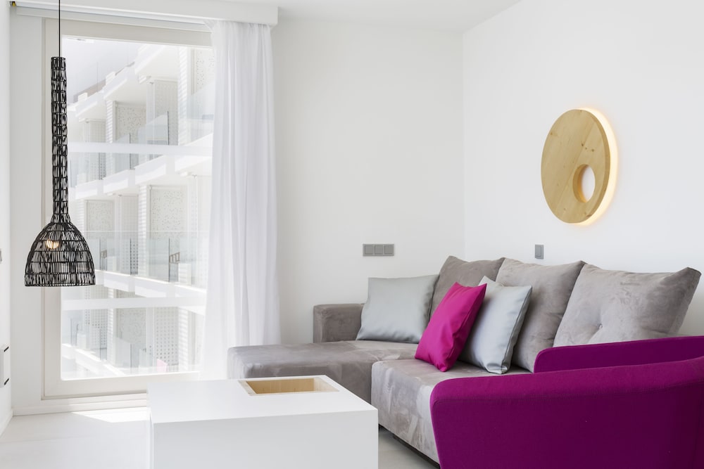One Ibiza Suites 49/71
