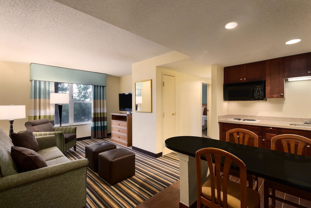 Hampton Inn & Suites Venice Bayside South Sarasota 26/36