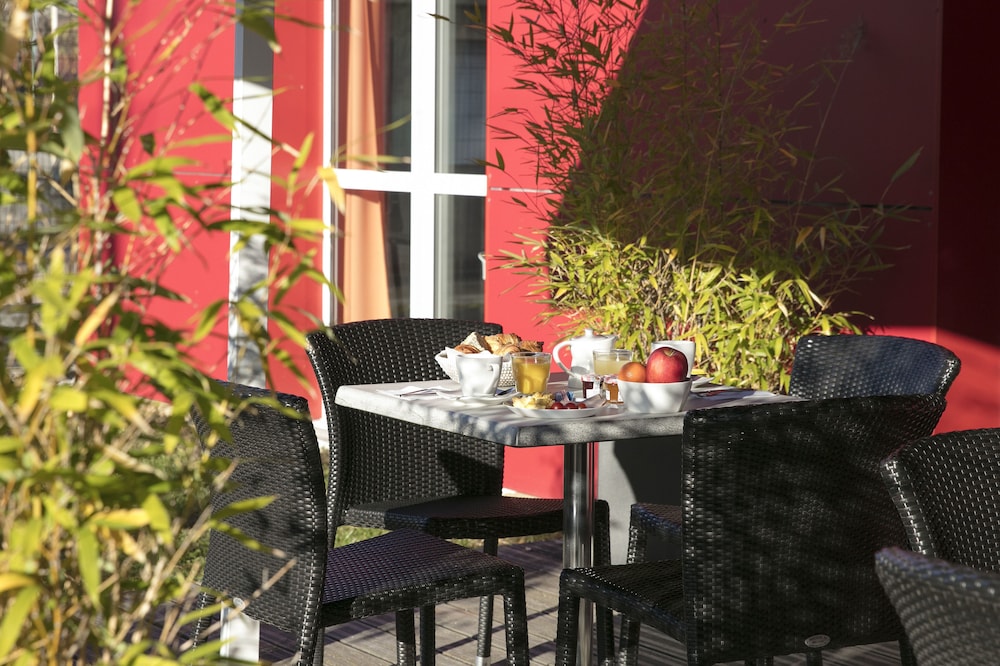 Hotel Clermont Estaing 29/40