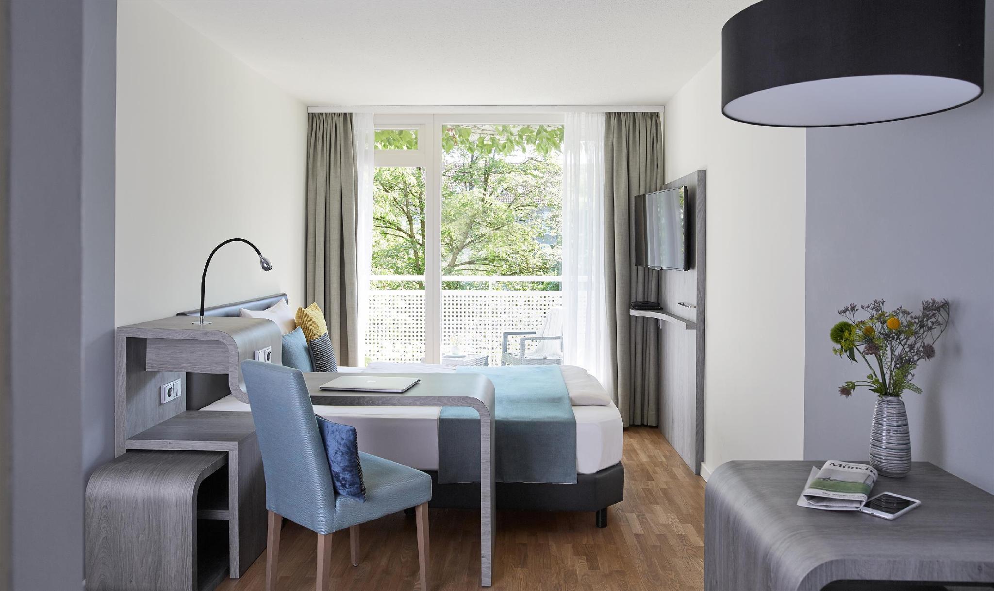 PLUS, DELUXE, APARTMENT, DOUBLE BED, BALCONY