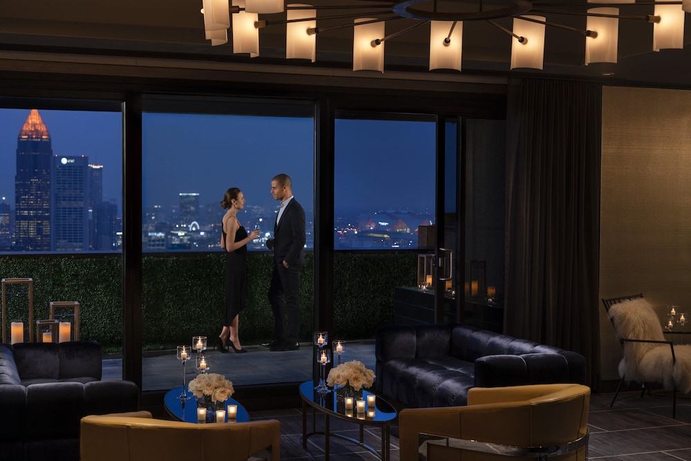 Four Seasons Hotel Atlanta 50/73