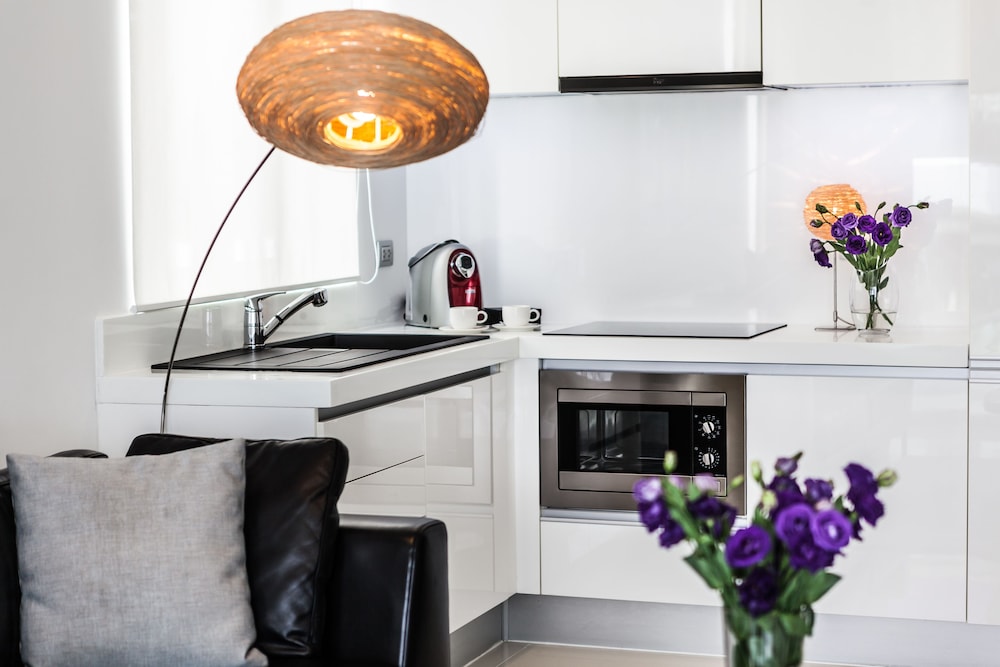 Bydlofts Boutique Hotel Serviced Apartments 69/77